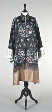 Lot 51 - A semi-formal robe, Chinese, late 19th century,...