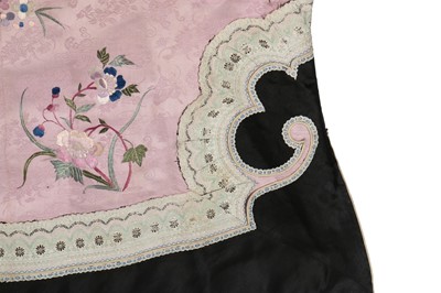 Lot 500 - A pale lavender damask informal robe, chang-fu,...