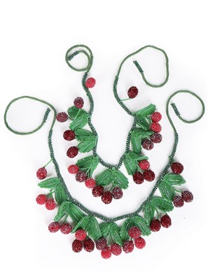 Lot 52 - A group of flower and fruit-shaped jewellery,...