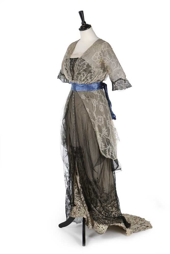 Lot 393 - A rare Margaine Lacroix couture lace and tulle...