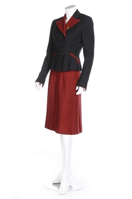 Lot 210 - A general group of mainly 1940s clothing,...