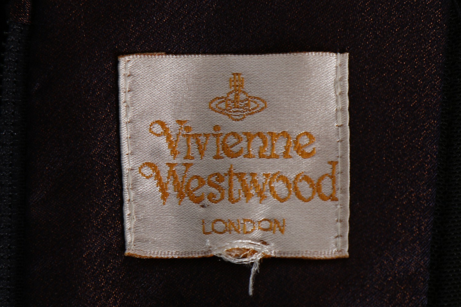 Lot 378 - A Vivienne Westwood changeant purple silk
