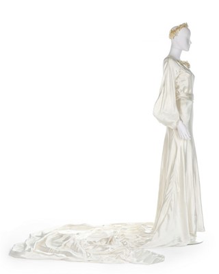 Lot 79 - A fine Jeanne Lanvin couture bridal gown,...