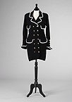 Lot 371 - A stylish Chanel Couture black crêpe...