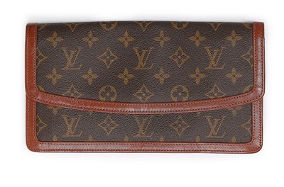 Lot 19 - A Louis Vuitton monogrammed leather hatbox,...