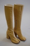 Lot 224 - A pair of Martin Margiela tan leather `Tabby'...