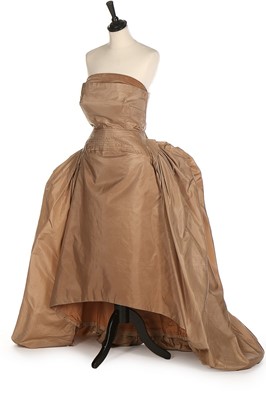 Lot 200 - Gloria Swanson's Roberto Capucci taupe taffeta...