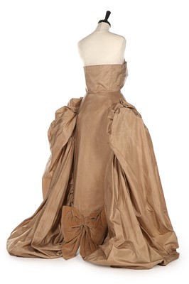 Lot 200 - Gloria Swanson's Roberto Capucci taupe taffeta...