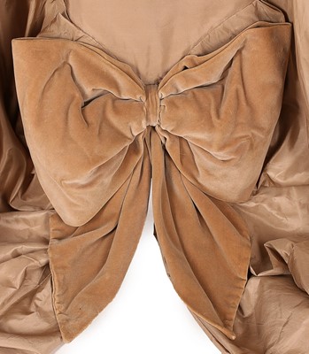 Lot 200 - Gloria Swanson's Roberto Capucci taupe taffeta...