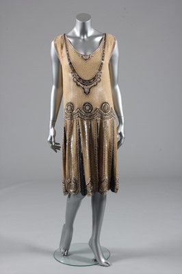 Lot 218 - A beaded and sequined flapper dress, circa...