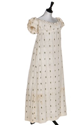 Lot 35 - An Indian embroidered muslin gown, circa 1805