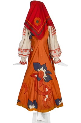 Lot 52 - Diaghilev's Ballets Russes 'Le Coq d'Or' costume for a female subject of King Dodon