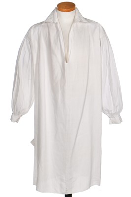 Lot 41 - A fine gentleman's linen shirt, circa 1810