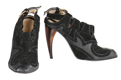 Lot 23 - Alexander McQueen black suede and leather shoes, 'Irere', Spring-Summer 2003