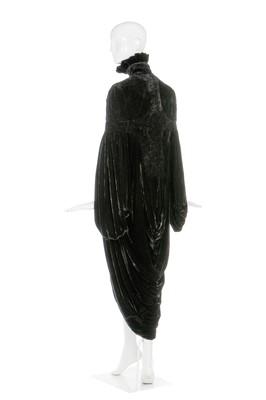 Lot 44 - Alexander McQueen shirred black velvet opera coat, 'Widows of Culloden', Autumn-Winter 2006-07