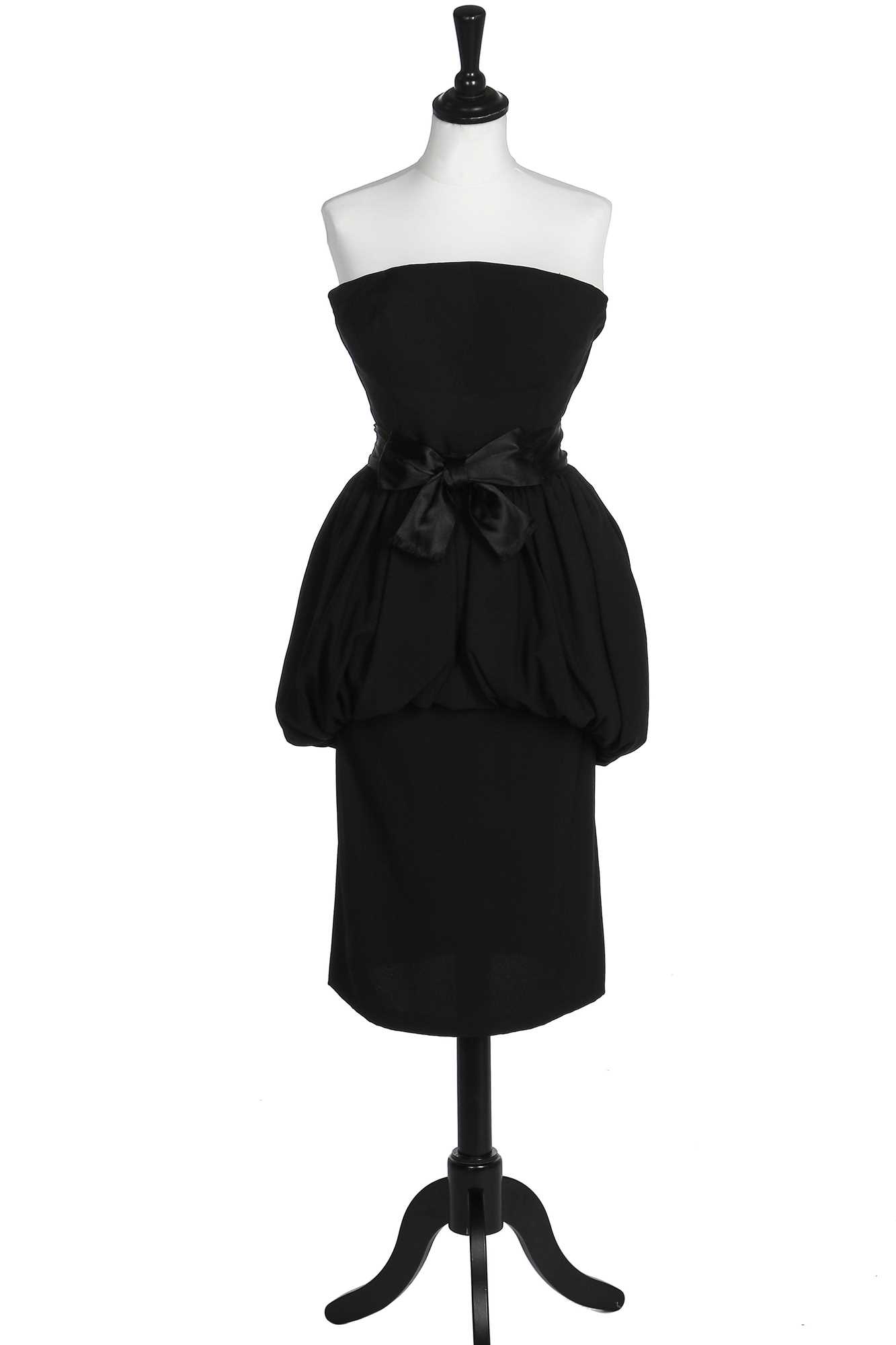 Click for high resolution Lot 105 - A Christian Dior by Yves Saint Laurent couture cocktail dress, 'Cabaret', Autumn-Winter, 1959-60