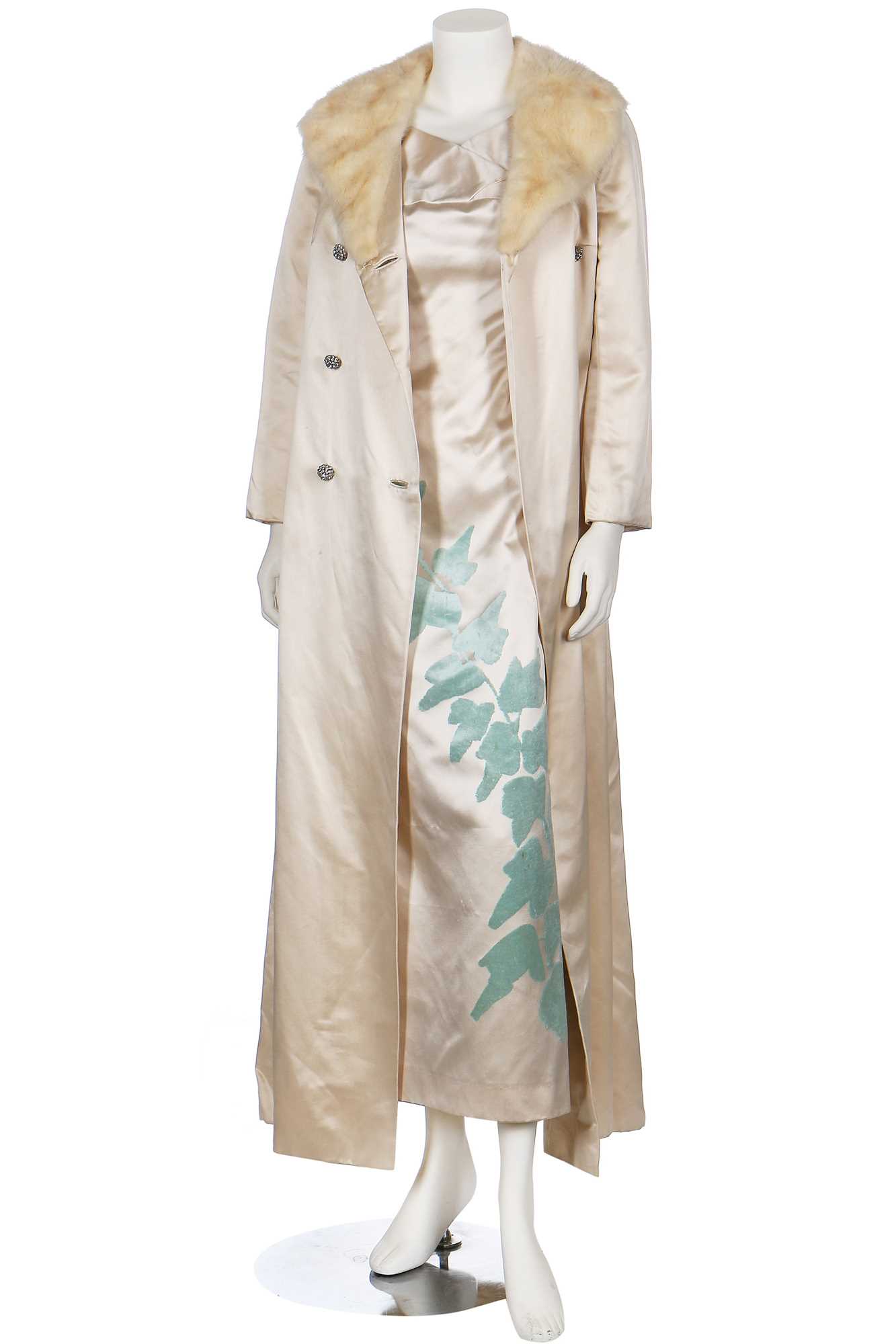Lot 94 - A Lanvin Castillo ivory silk evening-gown flocked with velvet ivy, mid 1960s