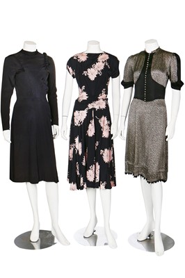Lot 75 - A group of daywear, some with interesting prints, 1940s