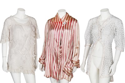 Lot 346 - A group of blouses and skirts, 1910-18