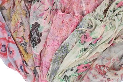 Lot 62 - A large quantity of mainly 1930s damaged dresses and remnants