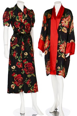 Lot 78 - Five printed housecoats/kimonos, 1940s
