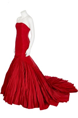Lot 213 - An Alexander McQueen red silk taffeta ballgown, 'The Man Who Knew Too Much' collection, A/W 2005-06