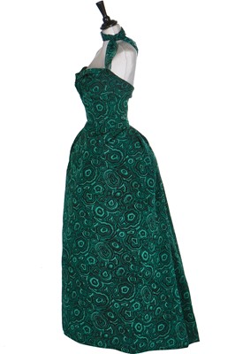 Lot 98 - A fine Jacques Fath couture 'Malachite' gown, 1953