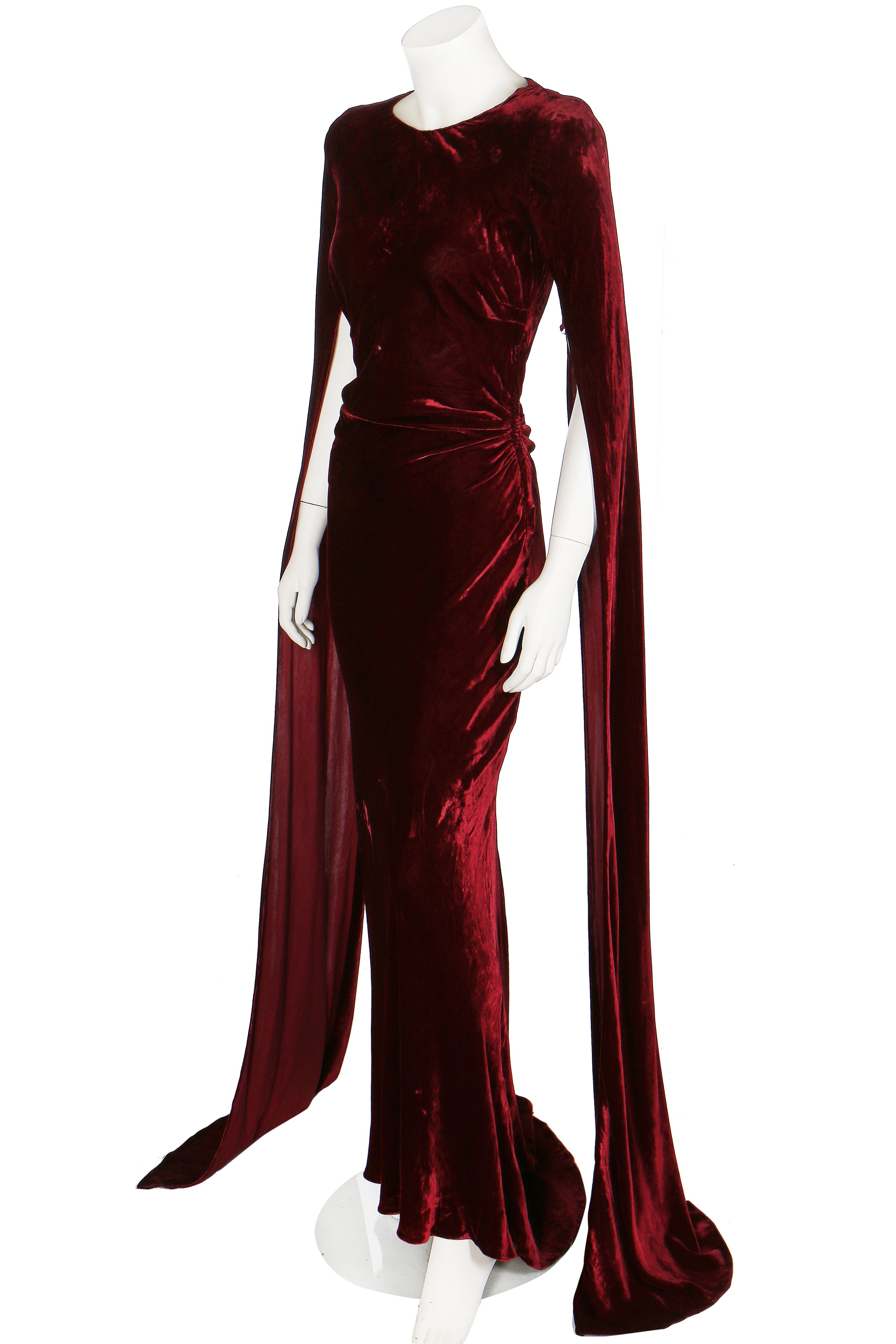 Lot 77 - A Molyneux couture burgundy velvet 'gothic'