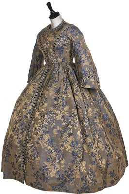 Lot 374 - A brocaded silk undress gown, American, 1850s