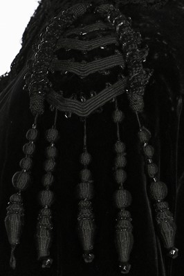 Lot 360 - Fichus and capes, American, mainly 1890s