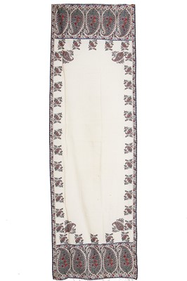 Lot 428 - A good woven silk-wool stole, Paisley or Norwich, circa 1825