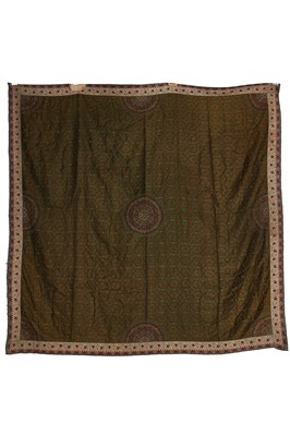 Lot 431 - A good woven silk 'Moon' shawl, probably Norwich, 1820-30