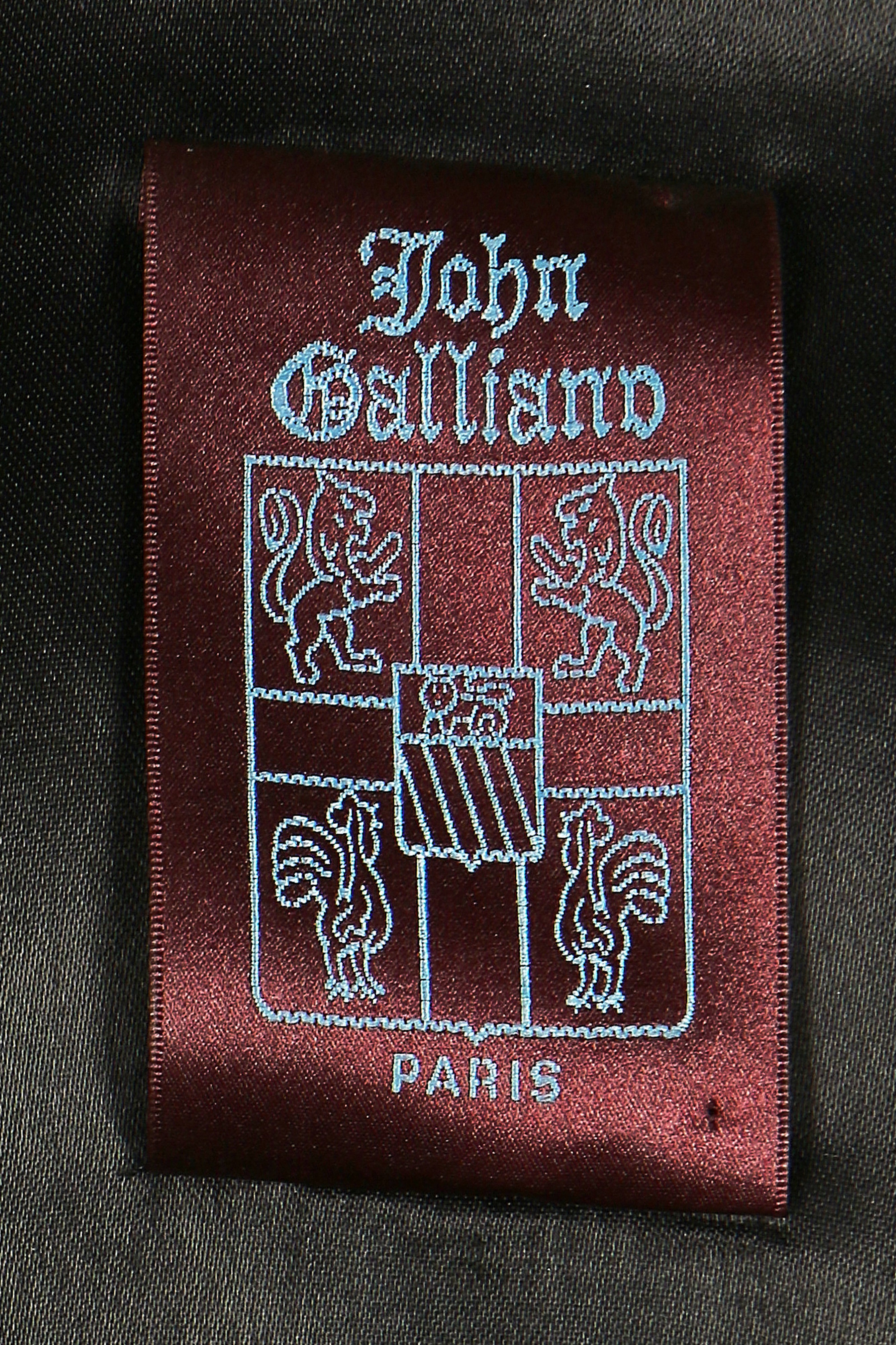 John Galliano - Fall/Winter 1994-95 - Videofashion Vault 