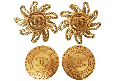 Lot 217 - A pair of Chanel twisted gilt 'sun' earrings, Autumn-Winter 1994