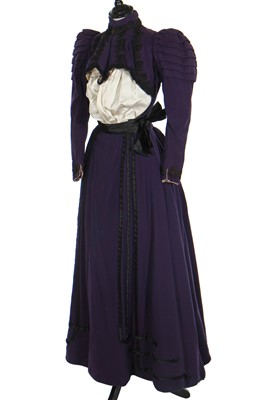 Lot 12 - A purple wool day dress, circa 1897