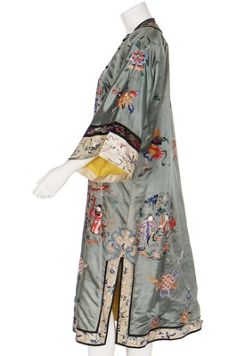 Lot 319 - An embroidered informal robe, chang-fu, Chinese, circa 1920