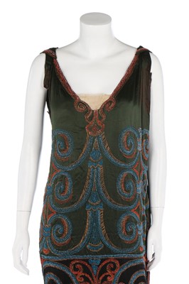 Lot 113 - A Callot Soeurs beaded 'Taisa' satin evening...