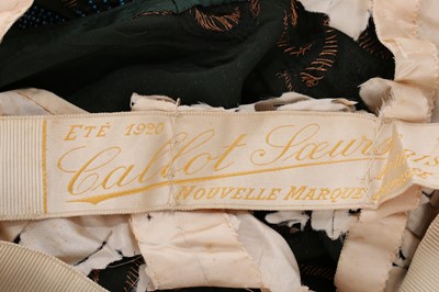 Lot 113 - A Callot Soeurs beaded 'Taisa' satin evening...