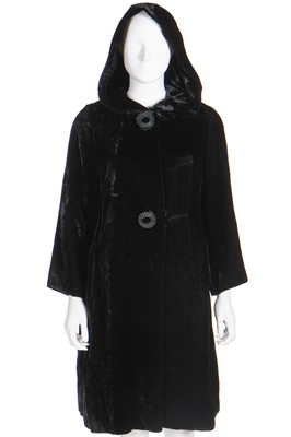 Lot 77 - A group of mainly black clothing, dating from the 1930s