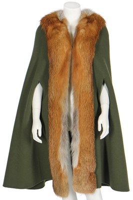 Lot 150 - A Valentino Garavani couture green wool-cashmere and red fox-fur cape, probably 1970s