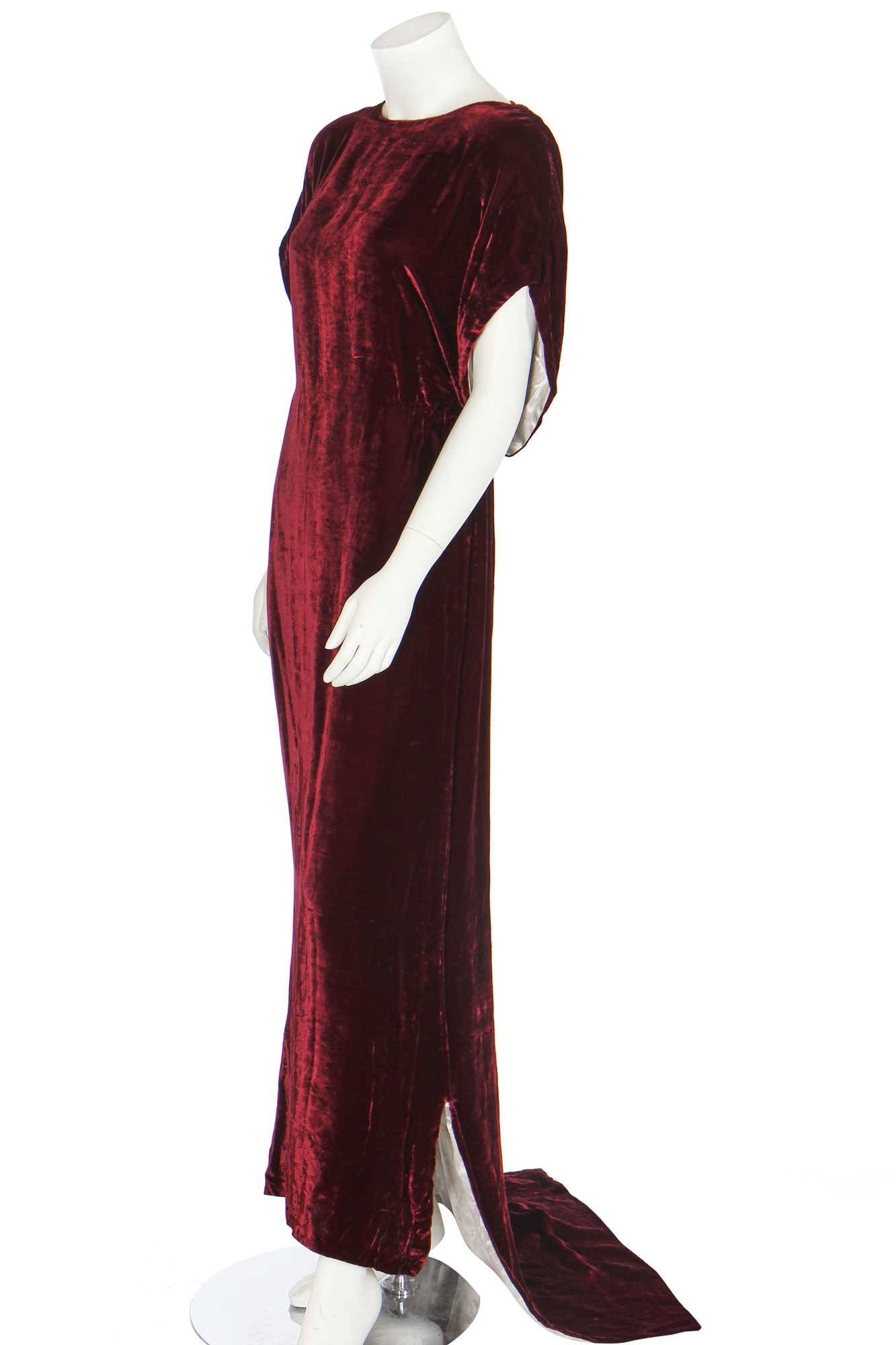 Lot 63 - Four velvet evening gowns with couture