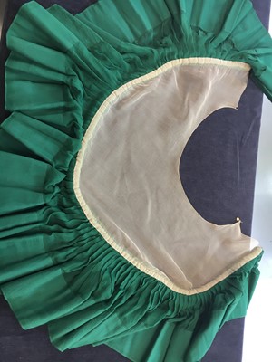 Lot 365 - A Jenny couture emerald chiffon evening ensemble, circa 1930