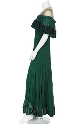 Lot 365 - A Jenny couture emerald chiffon evening ensemble, circa 1930