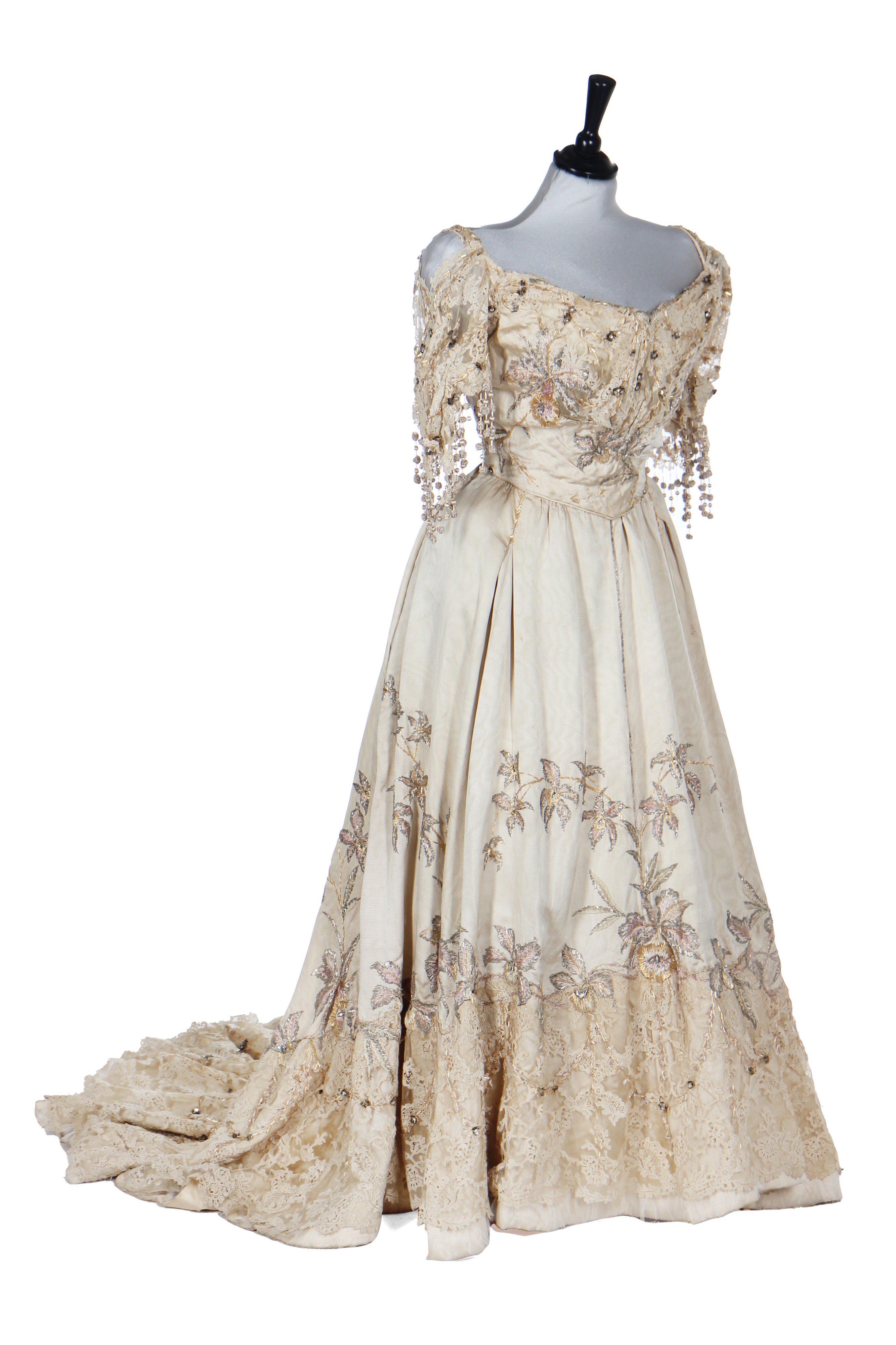 Lot 356 - A Redfern ball gown, 1898-1900