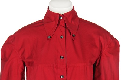 Lot 460 - A rare Alexander McQueen red cotton shirt, 'Banshee' collection, Autumn-Winter 1994-95