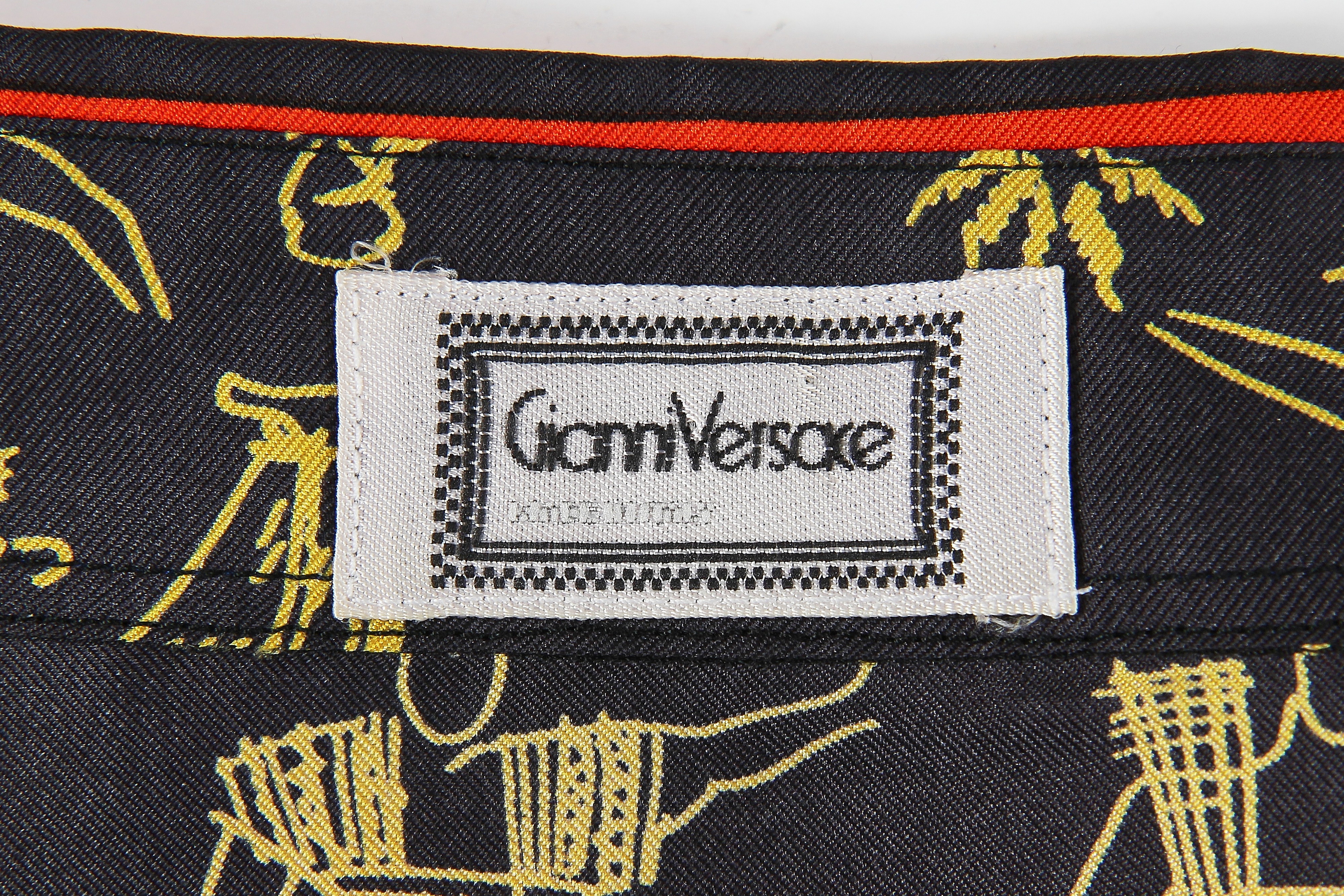 Lot 84 - A Gianni Versace men's printed silk shirt