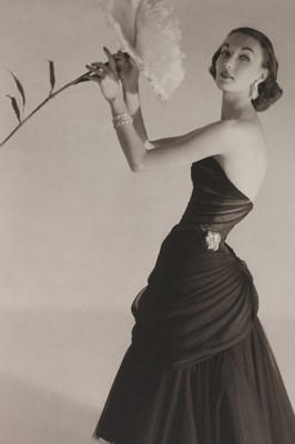 Lot 123 - An Horst P. Horst photograph featuring the...