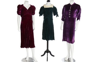 Lot 212 - Nine dinner dresses, 1930s