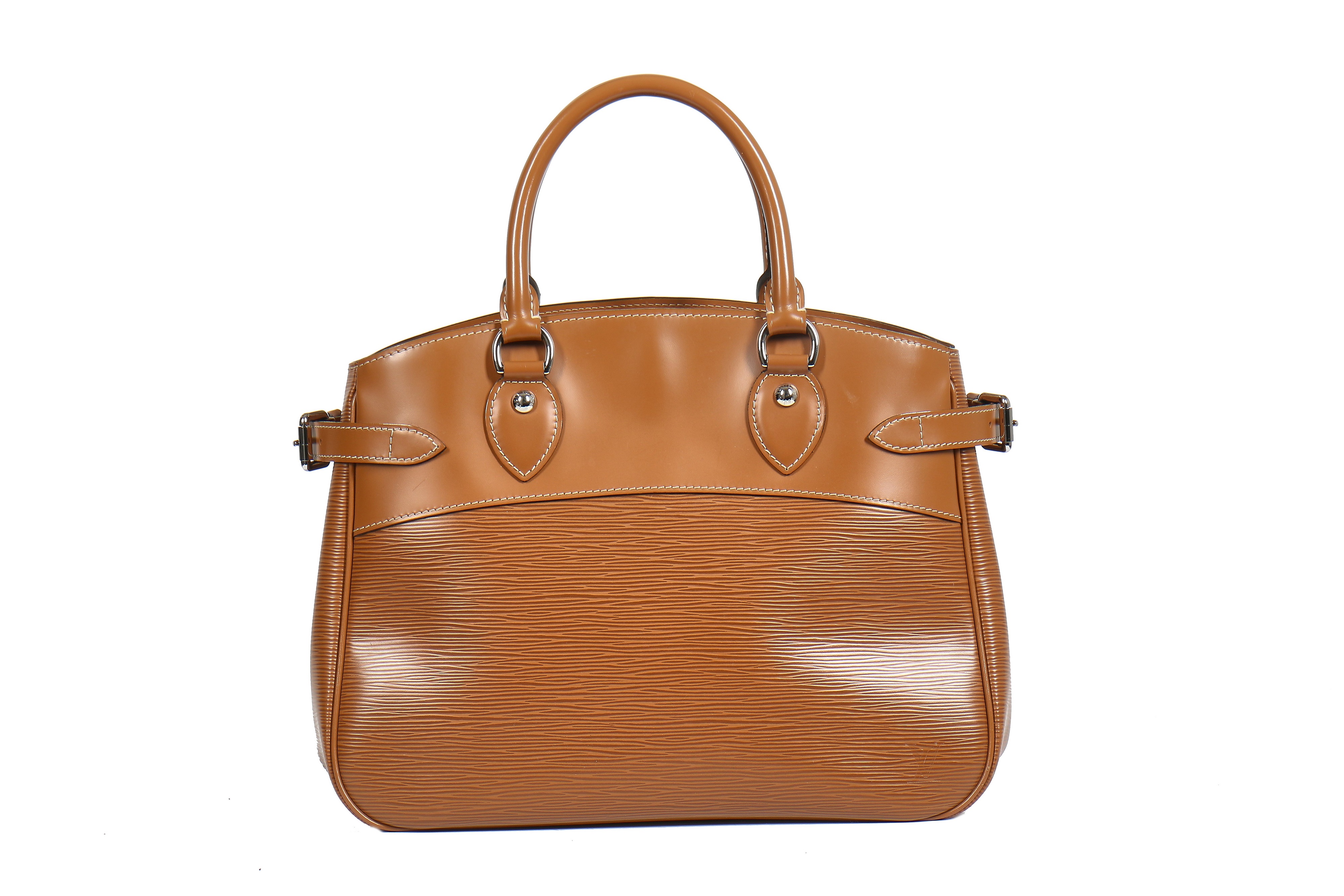 Lot 45 - A Louis Vuitton tan Epi leather handbag