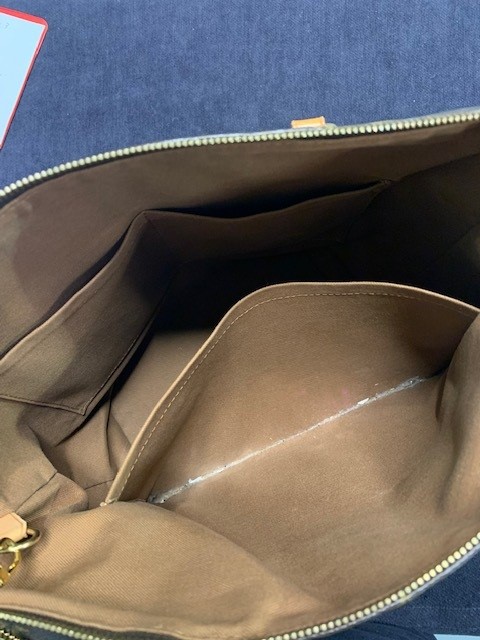 Lot 43 - A Louis Vuitton monogrammed leather Totally